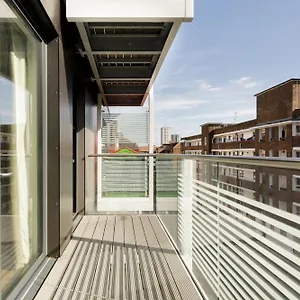The Wentworth - Sleeps 4 London